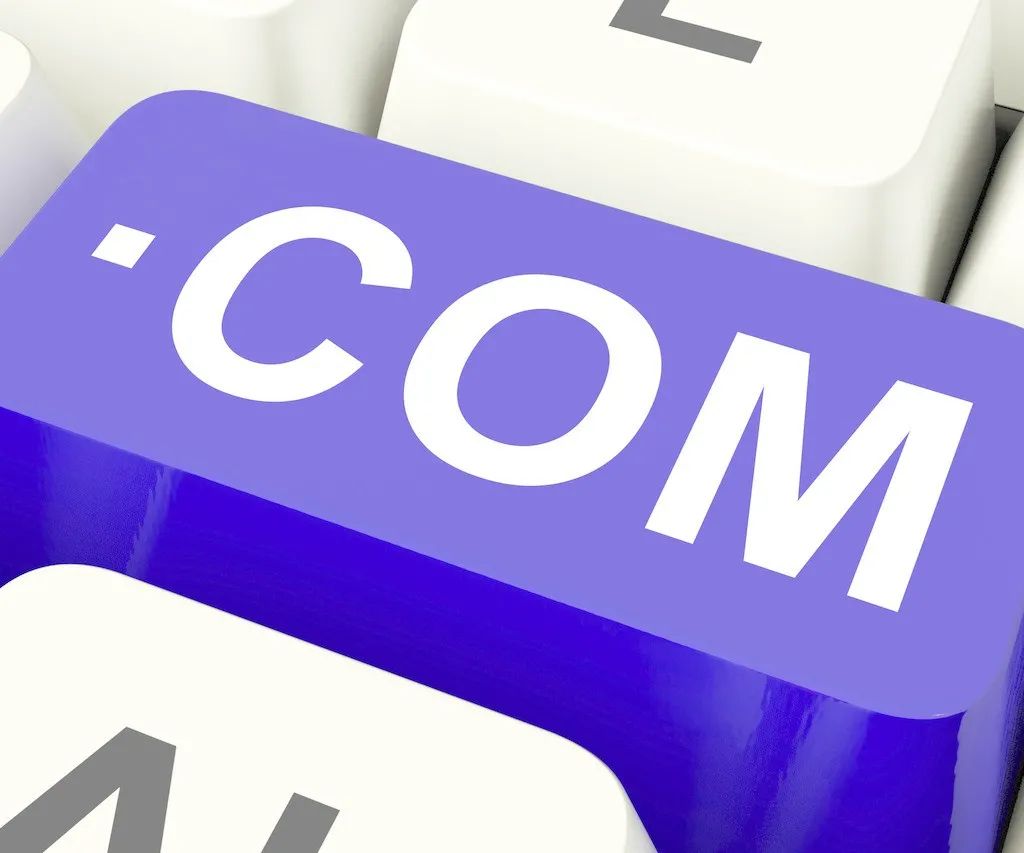 com域名